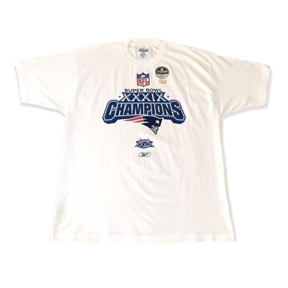 🆕New England Patriots NFL Short Sleeve White Tee Shirt - Picture 1 of 5